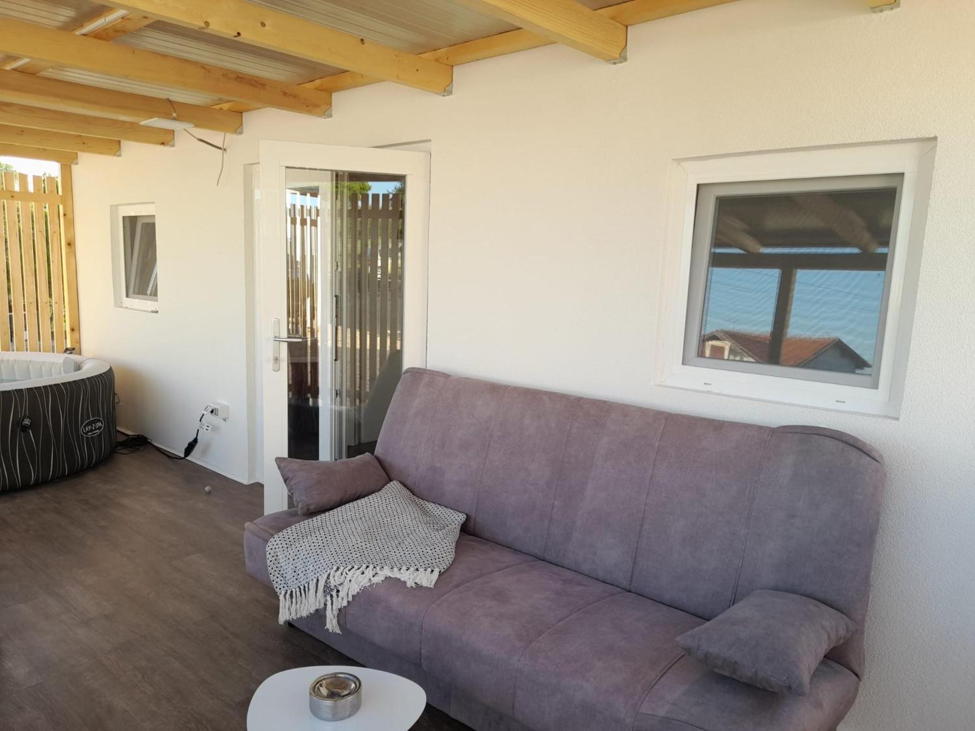Tiny House Lily With Jacuzzi Apartment Sveti Filip i Jakov Exterior foto